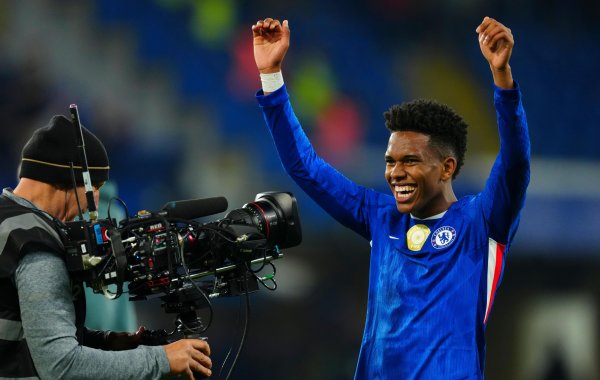 4500万欧超值?TA:埃斯特旺快速适应英超,在巴西声望超恩德里克