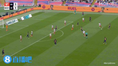 这球没进啊！拉什福德近在咫尺的空门踢呲，此后再获机会抽射偏出