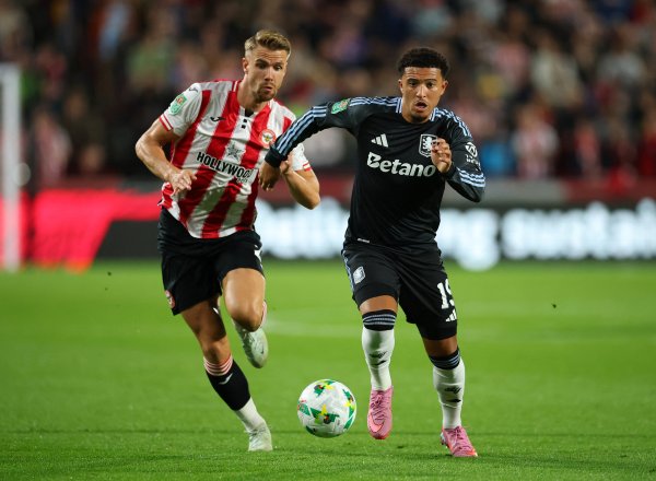 难受…25岁桑乔赛季仅4次出场“004”，职业联赛  至今才8分钟3场冷板凳